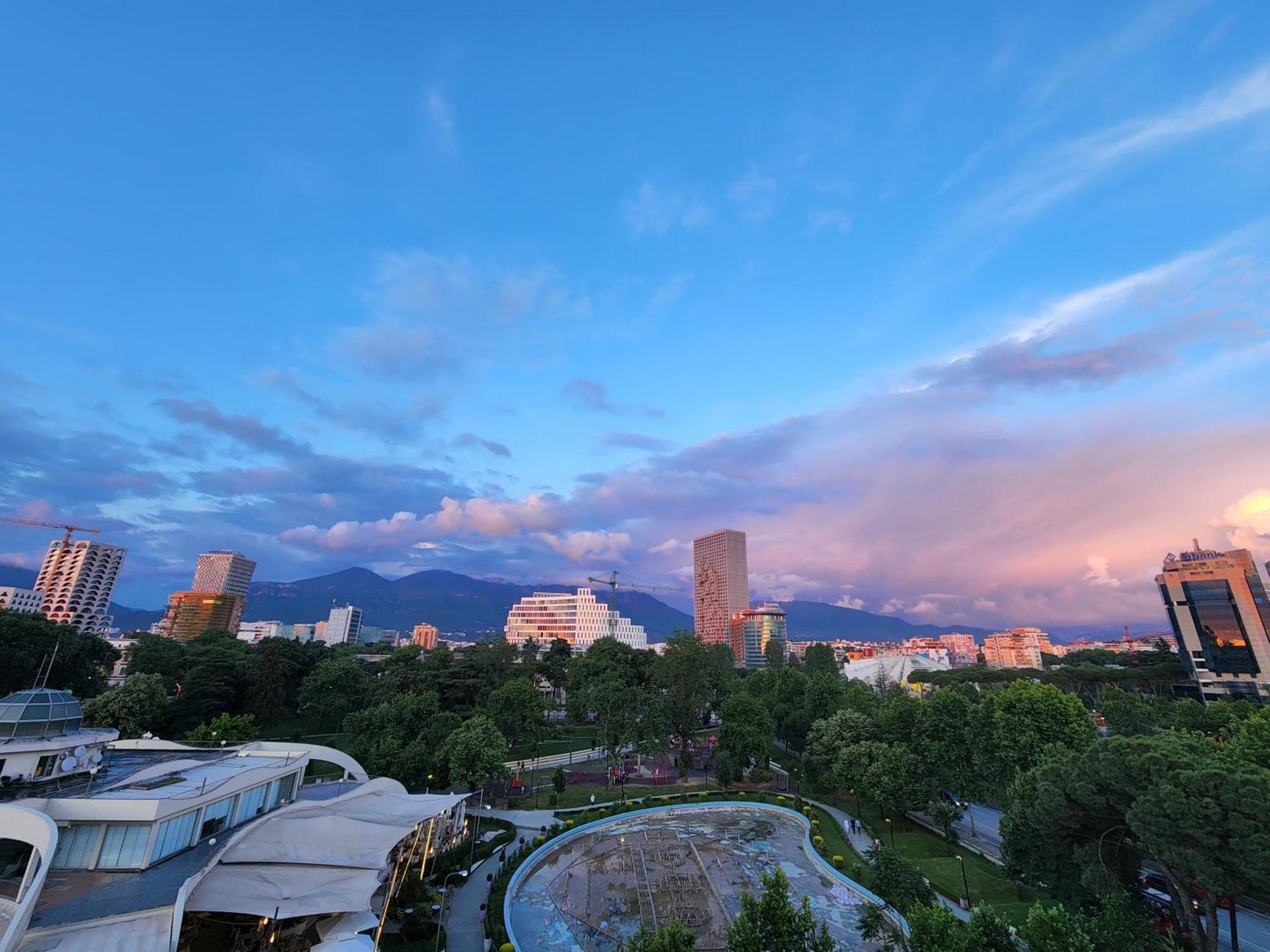 Tirana City Center Penthouse Oasis Exteriér fotografie